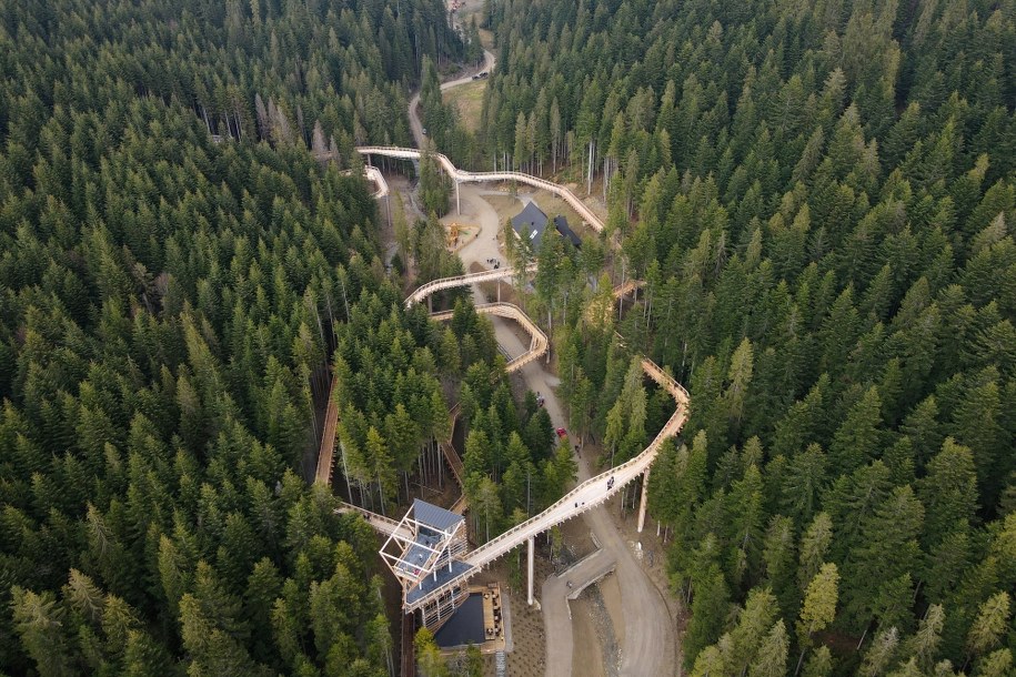 Centrum Edukacyjno-Przyrodnicze "Brama w Gorce" /Grzegorz Momot /PAP