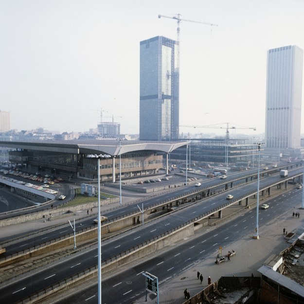 Centrum LIM w trakcie budowy, ok. 1986 r. /Maciej Belina Brzozowski /PAP