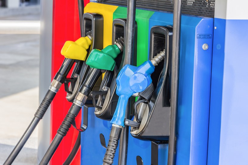 Ceny benzyny w Niemczech różnią się w zależności od landu /123RF/PICSEL