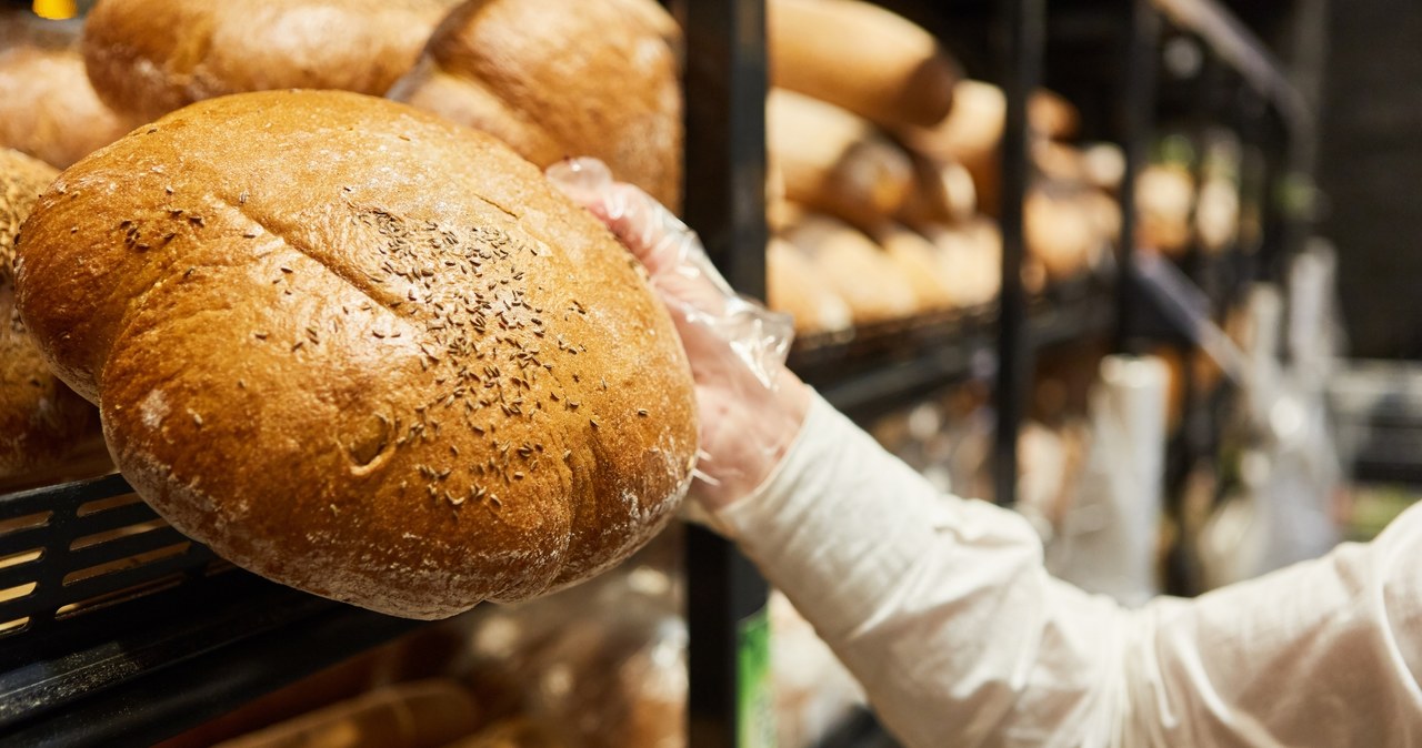 Ceny chleba będą rosły - zapowiadają eksperci. Ostrzegają też, że najtańsze pieczywo może być niezdrowe /123RF/PICSEL