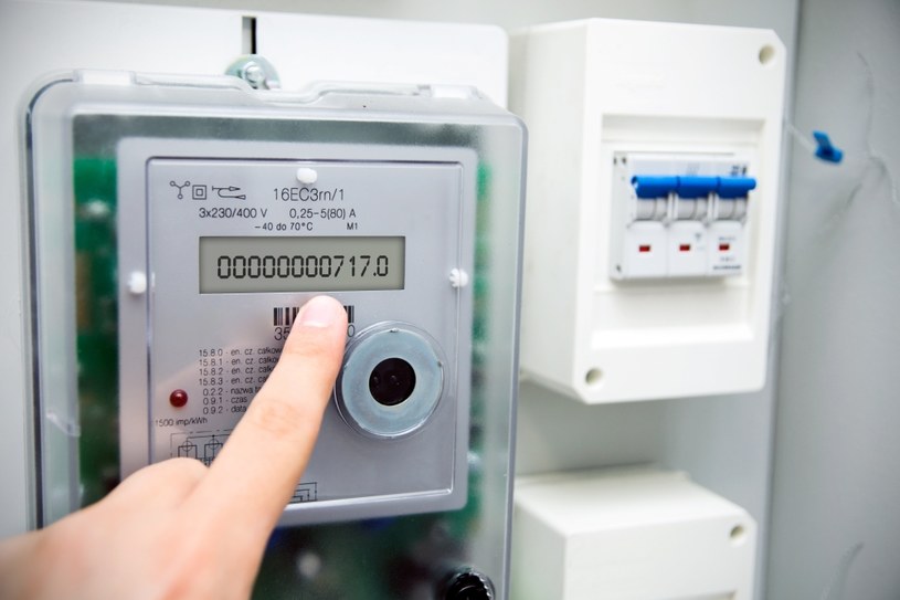 Ceny energii elektrycznej będą wysokie przez najbliższe dwa lata /123RF/PICSEL