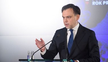 "Ceny energii w Polsce muszą spadać". Minister finansów wskazał kluczowy sektor