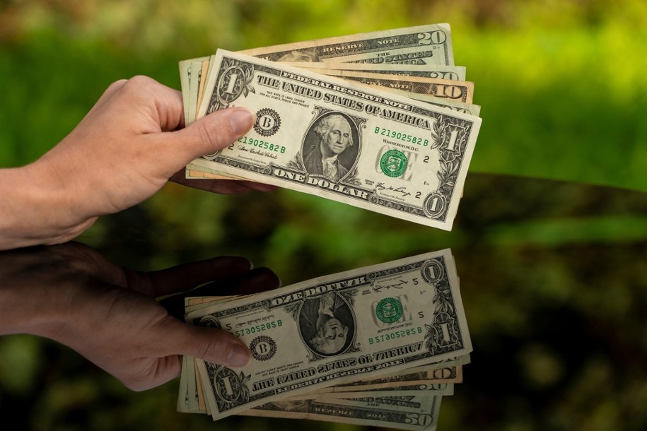 Musieli spać w kurtkach. Ceny energii uderzają w Amerykanów