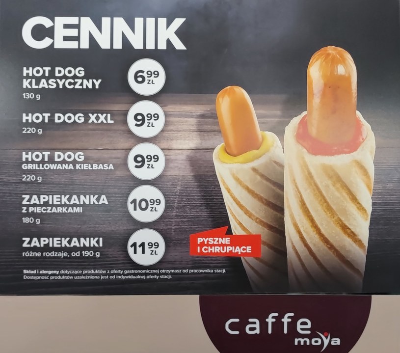 Ceny hot-dogów na jednej ze stacji w sieci Moya. /materiał własny /INTERIA.PL