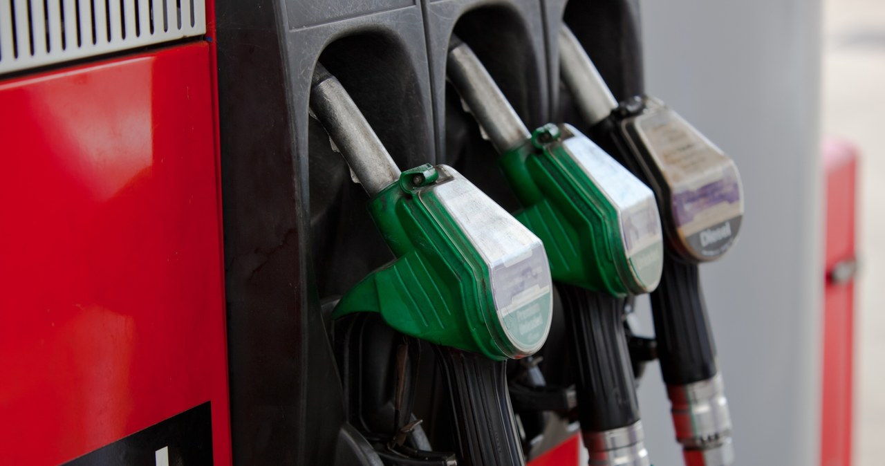 Ceny hurtowe benzyny wzrosły od początku stycznia o ok. 30 gr na litrze /123RF/PICSEL