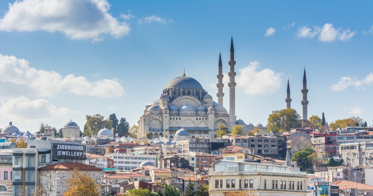 Ceny mieszkań w Turcji wzrosły w ciągu roku o blisko 100 proc. Na zdjęciu Meczet Sulejamana w Stambule /123rf.com /123RF/PICSEL