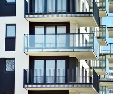 Ceny mieszkań: W umowach pojawią się klauzule waloryzacyjne?