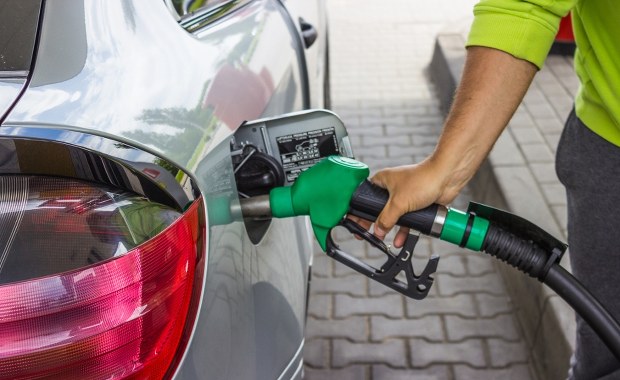 Ceny na stacjach paliw przed świętami. Gdzie zatankujemy najtaniej?
