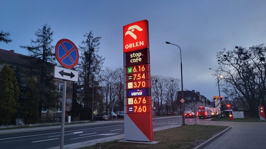 Ceny na stacji paliw Orlen na poznańskim Górczynie /Beniamin Kubiak-Piłat /RMF FM