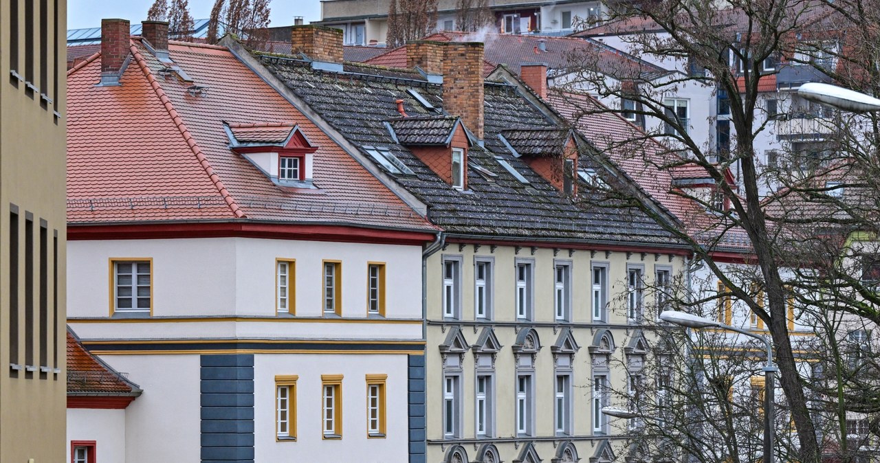 Ceny nieruchomości w Niemczech spadają od czterech kwartałów. Na zdjęciu budynki we Frankfurcie nad Odrą /AFP