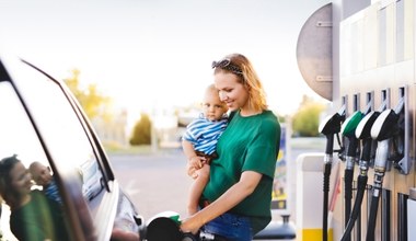 Ceny paliw. Co wpływa na koszt zakupu paliwa na stacjach benzynowych?