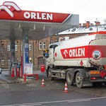 Ceny paliw. Ministerstwo Aktywów Państwowych tłumaczy "cud na Orlenie"