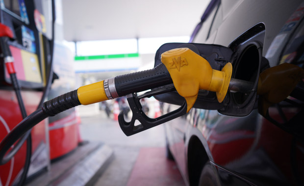 Ceny paliw pójdą w górę. Producenci ograniczają wydobycie