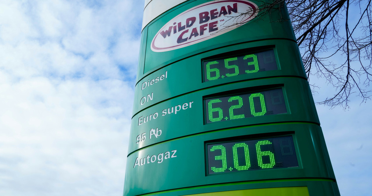 Ceny paliw przebiły już 6 zł za litr i szybko zmierzają ku 7 zł /Jakub Steinborn / Polska Press /East News
