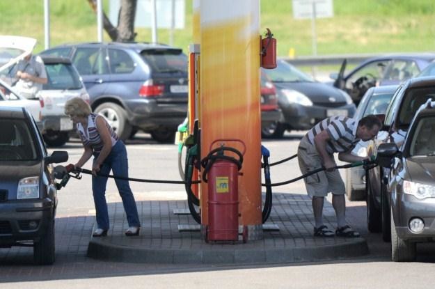 Ceny paliw są bardzo wysokie /AFP