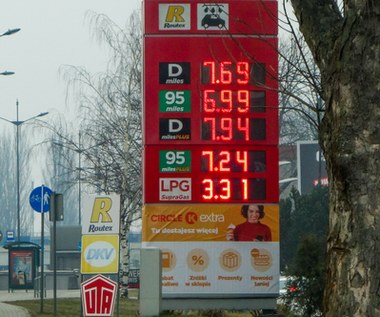 Ceny paliw w Polsce jeszcze nigdy nie były tak wysokie. Skąd takie podwyżki