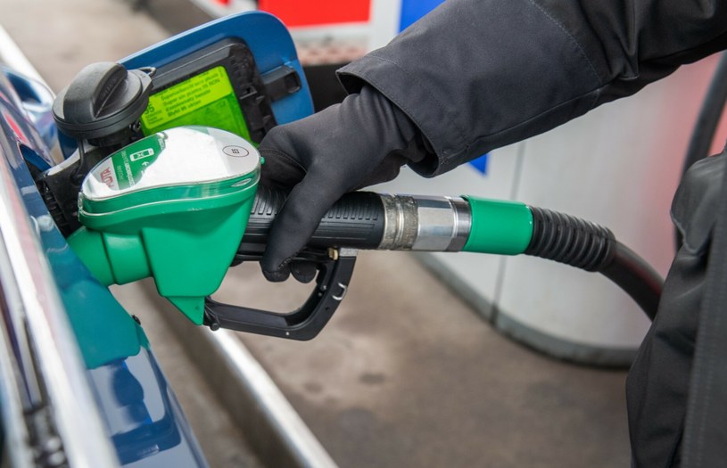 Ceny paliw w Polsce znowu pójdą w górę /Lukasz Gdak /East News