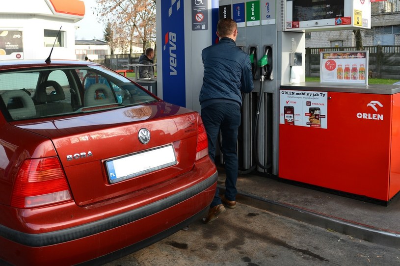 Ceny paliw znacząco wzrosły po wyborach i analitycy przewidują kolejne podwyżki /Adam Staskiewicz/ /East News