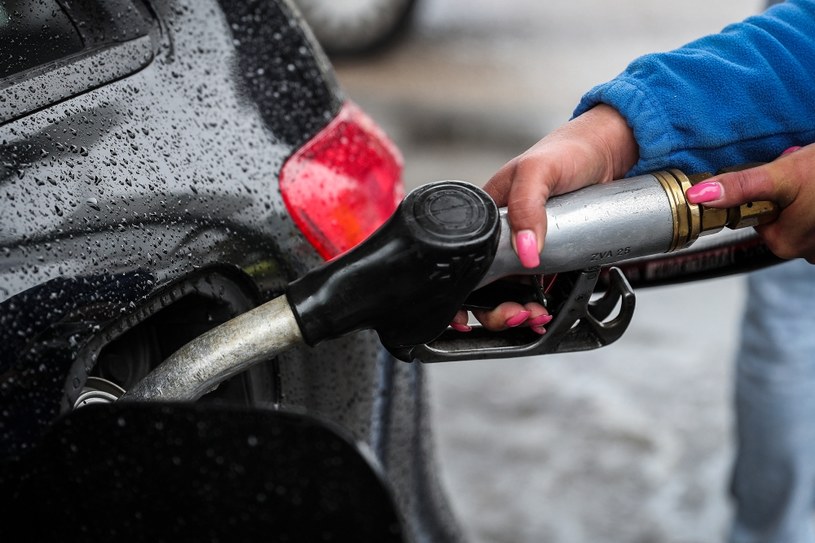 Ceny paliw znów w górę! /AFP