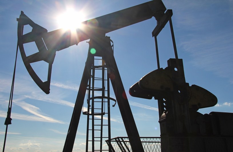 Ceny ropy rosną na giełdach w Nowym Jorku i Londynie /123RF/PICSEL