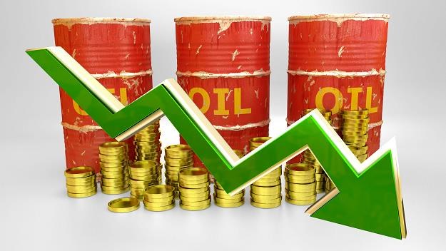 Ceny ropy są na najniższych poziomach od roku /&copy;123RF/PICSEL