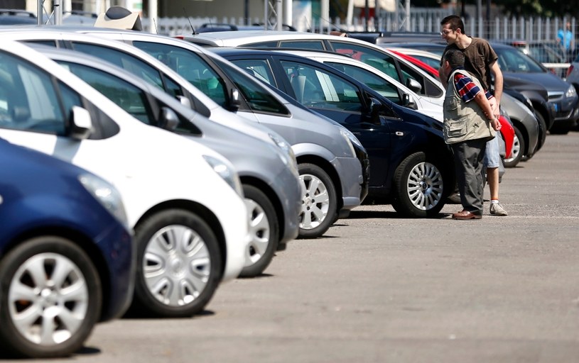 Ceny rosną, a dostępność samochodów - nowych i używanych - spada /Getty Images