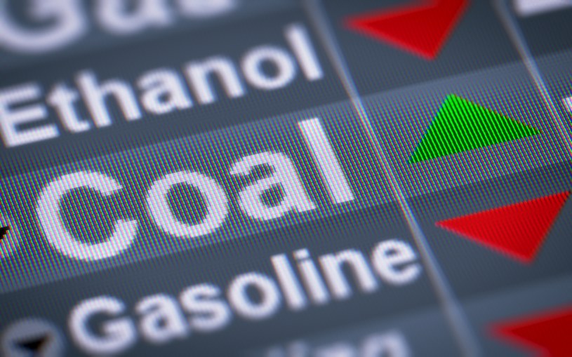 Ceny węgla odbiegają od ustawy /123RF/PICSEL