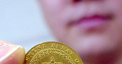 Ceny złota mogą bić kolejne rekordy - twierdzą analitycy /AFP