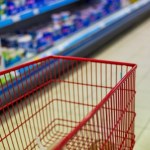 Ceny żywności rosną wolniej od inflacji. Dyskonty dalej walczą o klientów