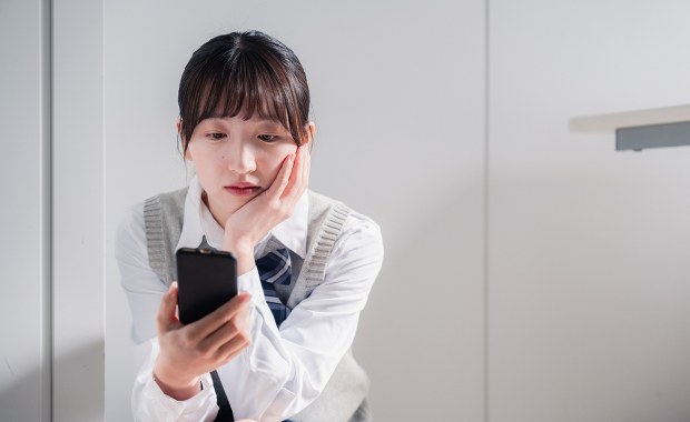 Cenzura uczuć w Chinach. Rząd ściga "zbyt pesymistyczne" posty w internecie