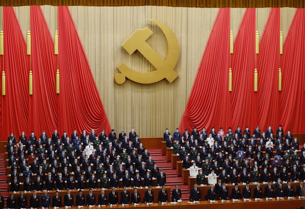 Ceremonia otwarcia XX zjazdu KPCh w Wielkiej Hali Ludowej w Pekinie /MARK R. CRISTINO /PAP/EPA