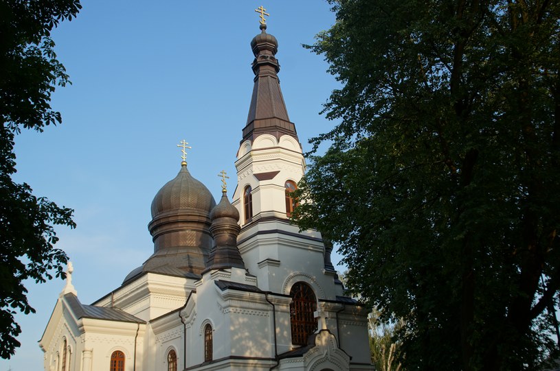 Cerkiew prawosławna pw. Narodzenia Najświętszej Marii Panny znajduje się na krawędzi skarpy nadbużańskiej /archiwum prywatne