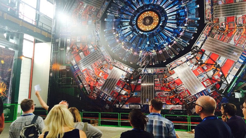 CERN ujawnił plany budowy potężnego, 4 razy większego zderzacza cząstek od LHC /Geekweek