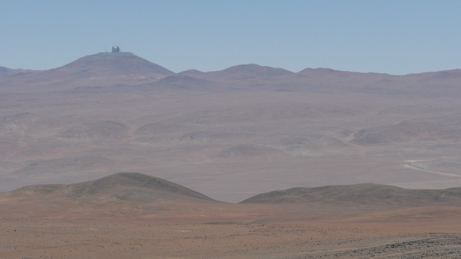 Cerro Armazones i ELT z odległości 20 km, z Obserwatorium Paranal /Fot. Grzegorz Jasiński /RMF FM