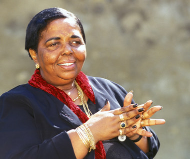 Cesaria Evora uhonorowana w Portugalii. Autorką biografii jest Elżbieta Sieradzińska