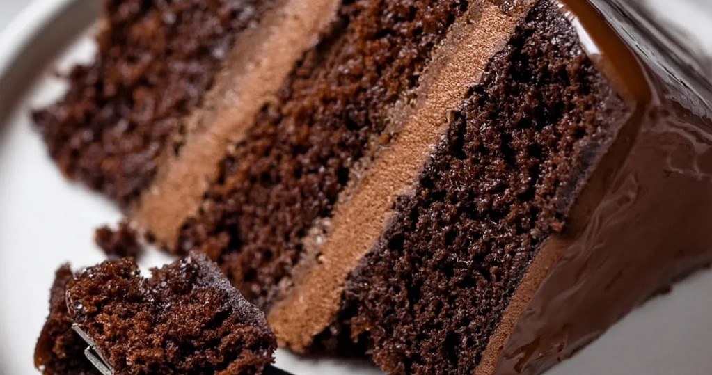Цей торт - ідеальний десерт для любителів шоколаду /Domena publiczna