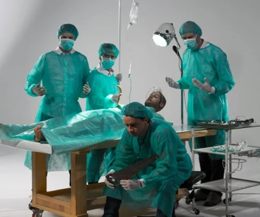 CeZik z autorską płytą "Ambiwalnięty". Zobacz teledysk "Jestem specem"