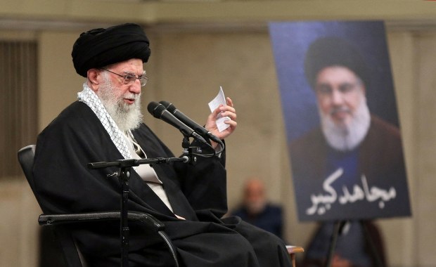 Chamenei grzmi: Izrael otrzyma surową karę