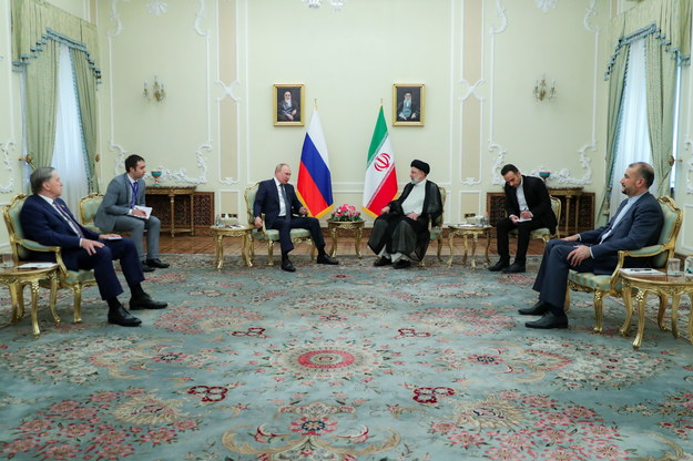 Chamenei i Putin /Iranian Presidential Office Handout /PAP/EPA