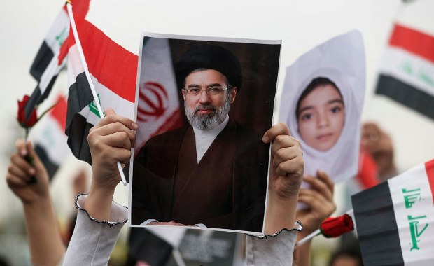 Chamenei ranny i oszpecony. "Jest przestraszony, ucieka"