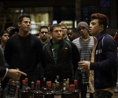 Channing Tatum i Jonah Hill w scenie z filmu "22 Jump Street"