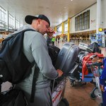 Chaos na lotniskach w Europie. Ruch paraliżują strajki i wakaty