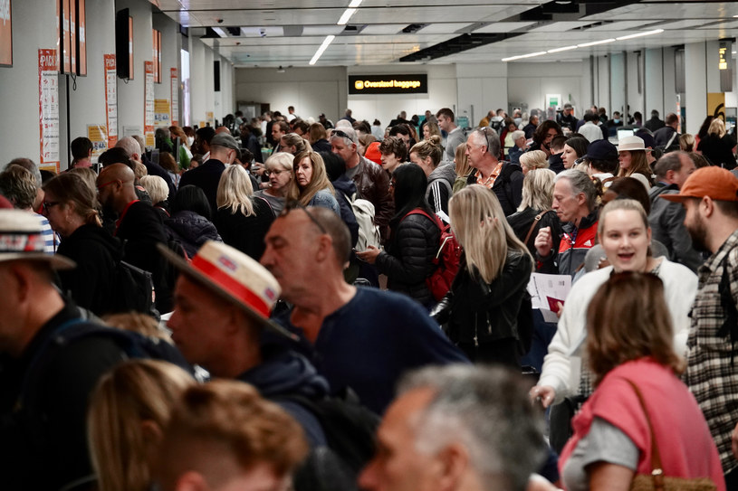 Chaos na lotnisku Gatwick /Peter Jordan / News Licensing  /Agencja FORUM