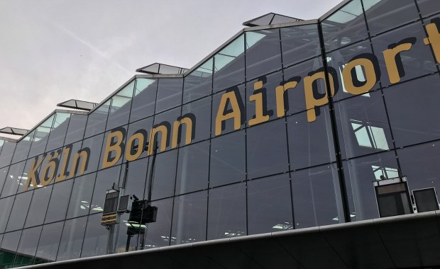 Chaos na lotnisku Kolonia/Bonn. Awaria systemu bezpieczeństwa i policyjna obława