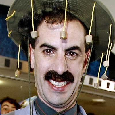 Charakterystyczny wąs to znak rozpoznawczy Borata. /AFP