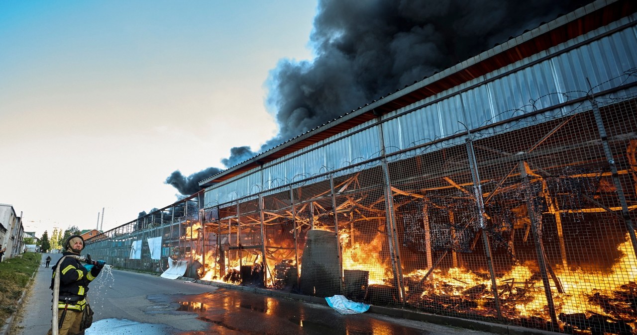 Charków: Pożar hipermarketu po rosyjskim ataku