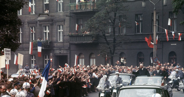 Charles de Gaulle podczas pobytu w Polsce /AFP