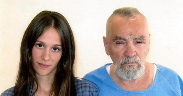 Charles Manson ze swoją przyszłą żoną /East News