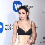 Charli XCX w nietypowym stroju na gali!