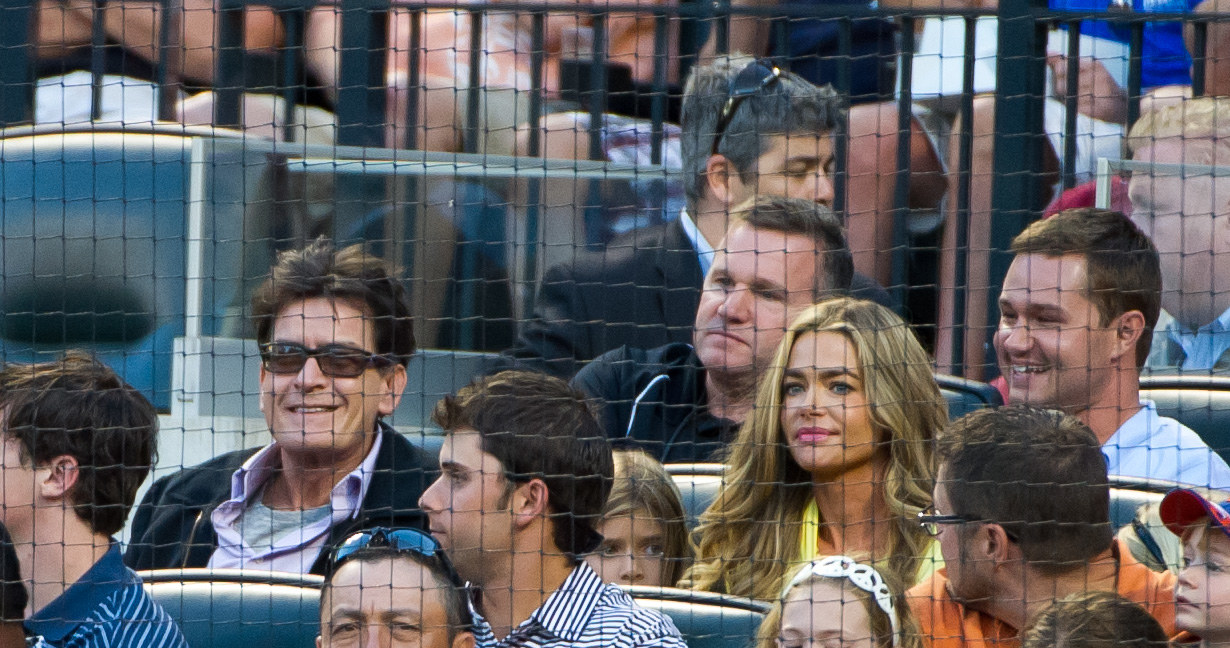 Charlie Sheen i Denise Richards w 2012 roku /Michael Stewart /Getty Images